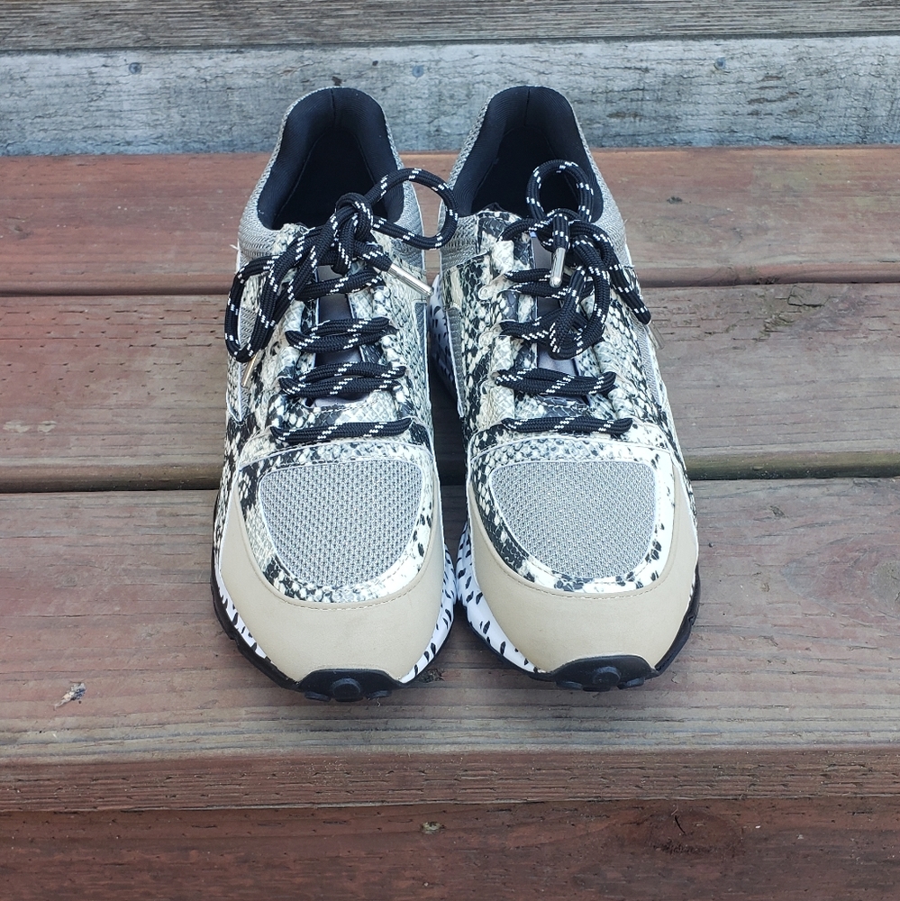 STEVE MADDEN Leopard Zebra Sneakers Size 8
